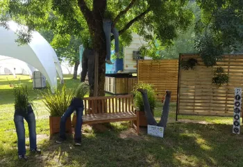 Festival de Poupet, décor événementiel Les Jardins de Gally