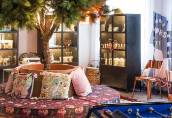 Arbre naturel stabilisé intérieur hôtel