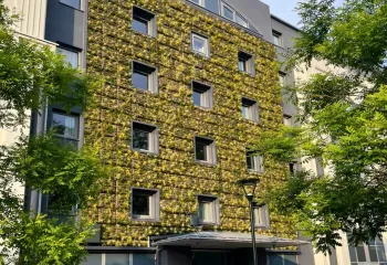 Mur végétal hôtel Mercure Nantes
